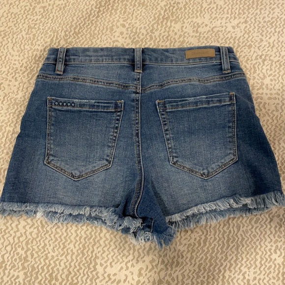 BlankNYC Jean Shorts size 27 NWT - Picture 2 of 3